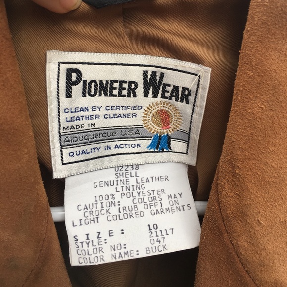 Vintage Leather Jacket with Fringe - Picture 6 of 8